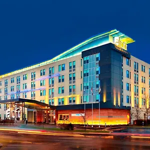 Aloft Montreal Airport Hotel